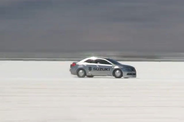 „Suzuki Kizashi“ pasiekė 203,7 km/val. greitį Bonnevilio druskų lygumoje