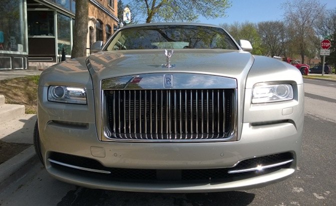 „Rolls-Royce“ šiais metais spręs visureigio likimą