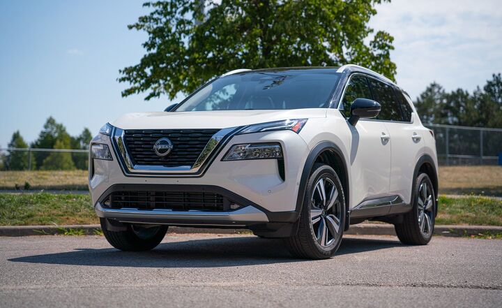 „Nissan Rogue SV“ ir „SL“: kuri komplektacija jums tinkamiausia?