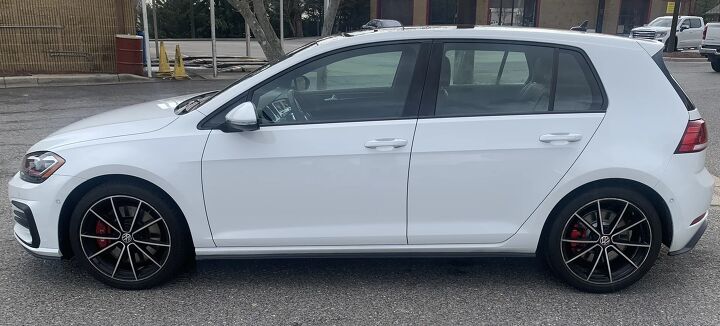 2020 m. „Volkswagen GTI“ parduodamas